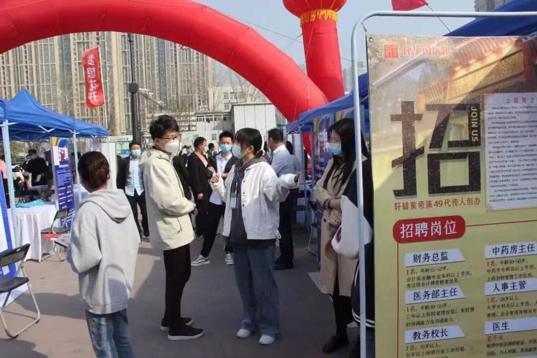 鄭州人才網(wǎng)最新招聘會(huì)，巷弄深處的人才盛宴與獨(dú)特小店奇遇招募活動(dòng)