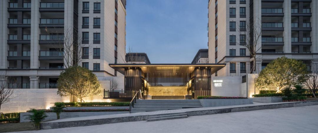 龍湖兩江新宸高層獨(dú)特風(fēng)味探索，巷弄深處的居住新體驗(yàn)