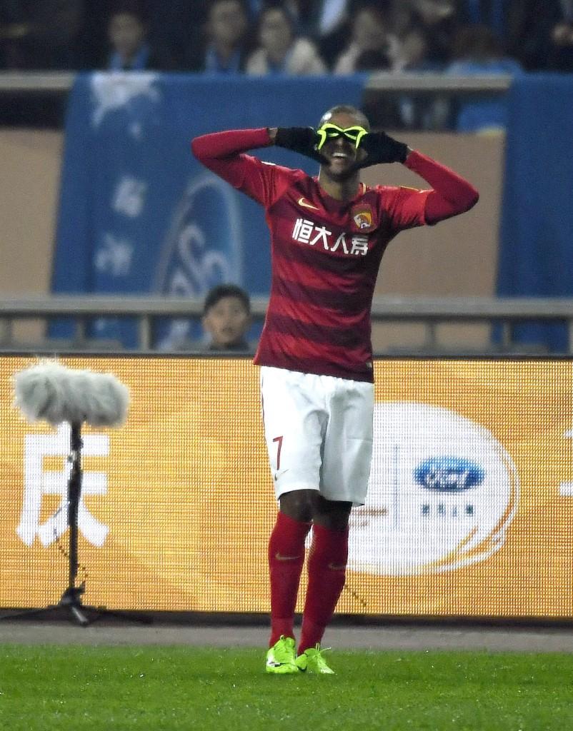 蘇寧足球比賽最新動態(tài)，綠色征途，踏足自然美景，探尋內(nèi)心寧靜