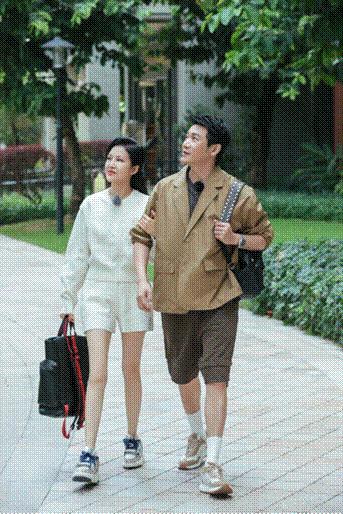 麥迪娜姜潮愛情事業(yè)雙豐收，最新動(dòng)態(tài)揭秘