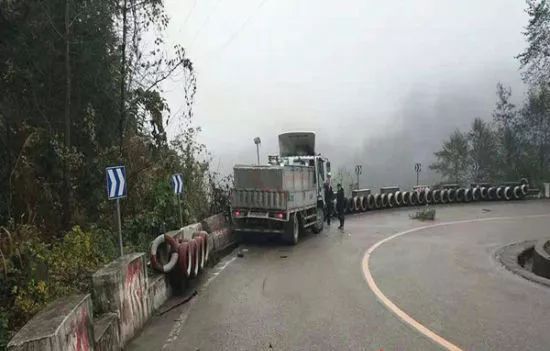 襄陽交通事故最新新聞及影響深度解析