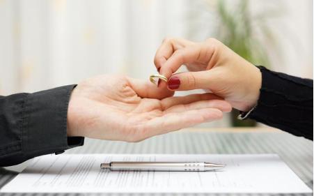 科技時(shí)代下的婚姻新紀(jì)元，最新結(jié)婚年齡法律規(guī)定解讀