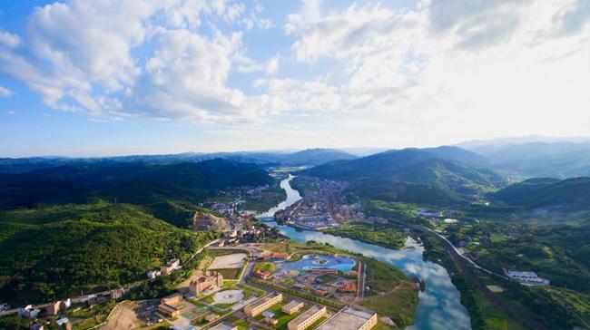 貴州省鎮(zhèn)遠市學習變革浪潮涌動，自信成就之源的最新消息