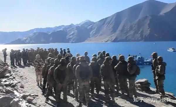 中印沖突最新動態(tài)，小巷深處的大新聞與特色小店的奇遇