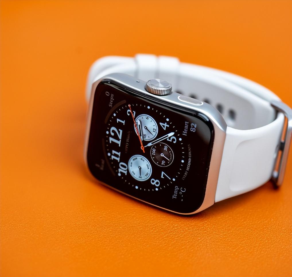 OPPO最新款手機(jī)，心動(dòng)之選！??