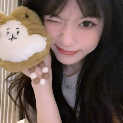 女生頭像最新潮流趨勢(shì)，自信、學(xué)習(xí)與變化的力量 2025年風(fēng)采展現(xiàn)