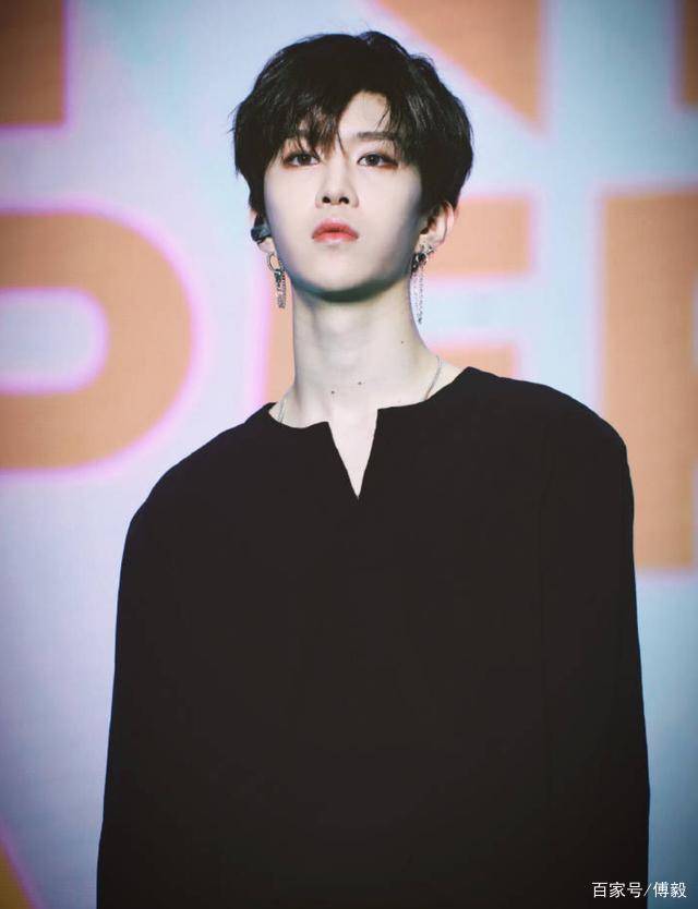 范丞丞最新行程揭秘，自信與成就之路，一路向前展風(fēng)采