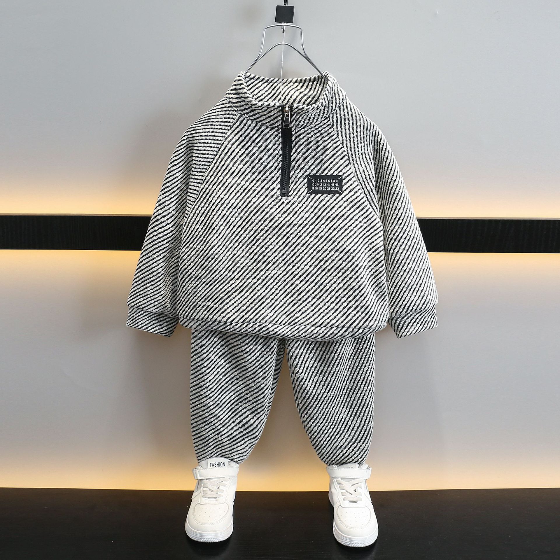 最新款童裝，友誼色彩，溫馨陪伴的童真時光