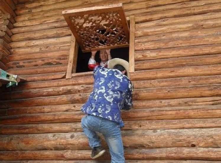 導(dǎo)游那些事最新章節(jié)，變化中的學(xué)習(xí)，成就自信的旅程