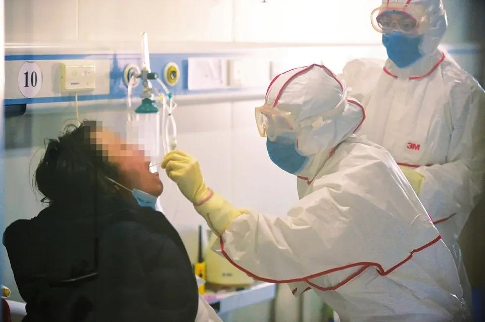 閆芳最新動(dòng)態(tài)，科技新星引領(lǐng)未來(lái)生活新潮流