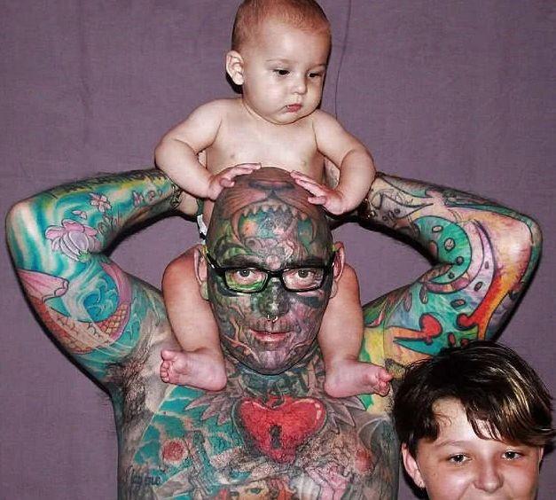 托尼克羅斯紋身新照，展現(xiàn)變化、學(xué)習(xí)與自信的力量之旅