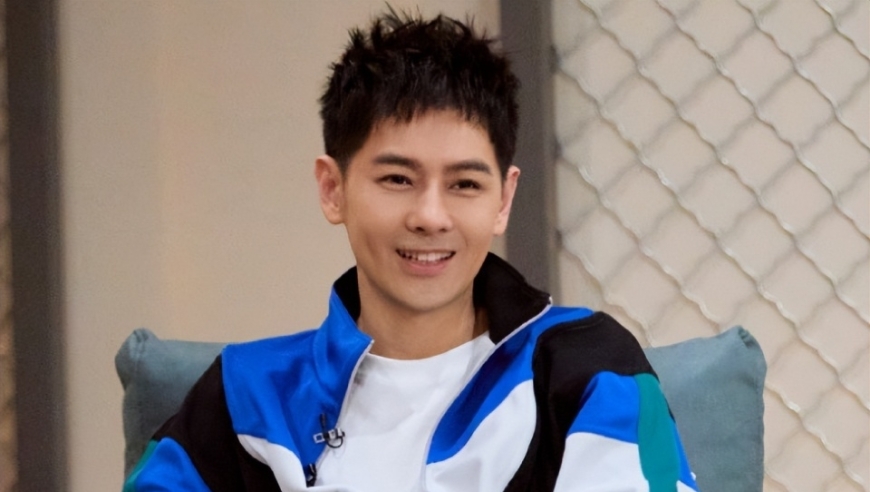 王寶強(qiáng)最新動(dòng)態(tài)，科技前沿引領(lǐng)智能生活新潮流