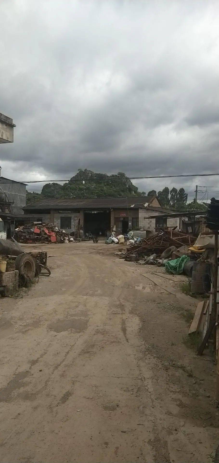 沾益最新地基出售，故事中的溫馨家園締造地