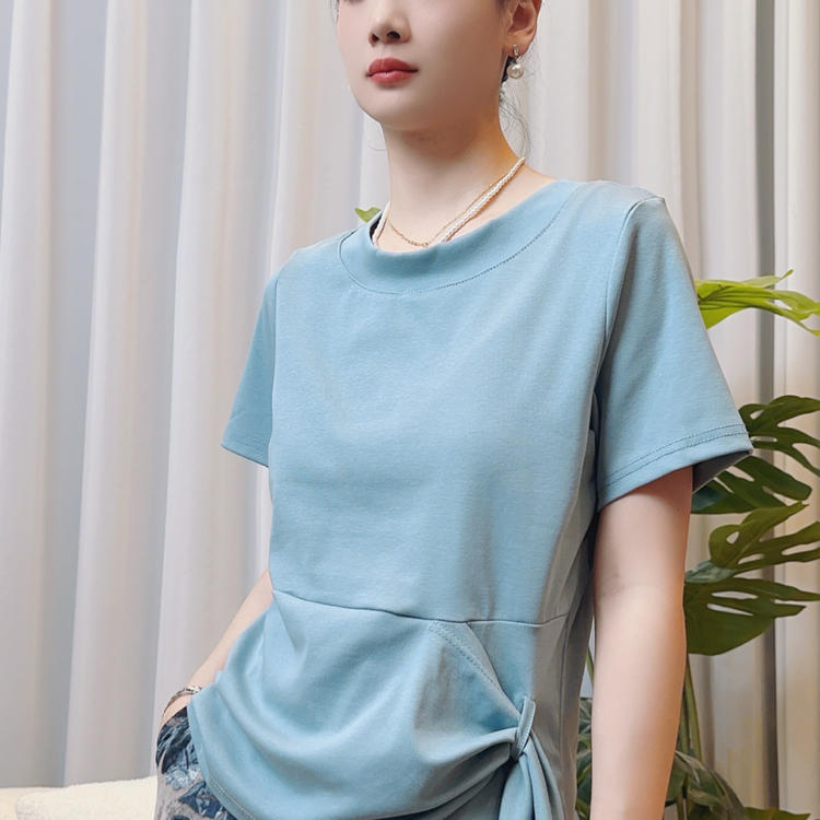 自信與成就感的時尚之旅，探索2025最新款夏裝風(fēng)采